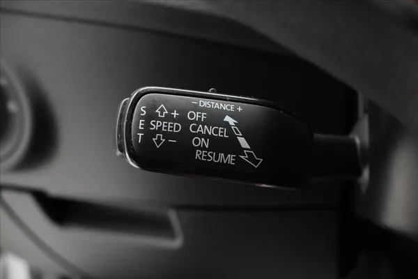 Škoda Superb 2,0 TDI 110 kW DSG Style Záruk - foto 24