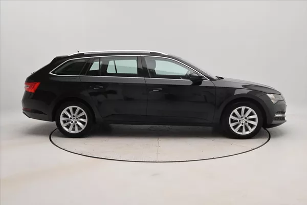 Škoda Superb 2,0 TDI 110 kW DSG Style Záruk - foto 4