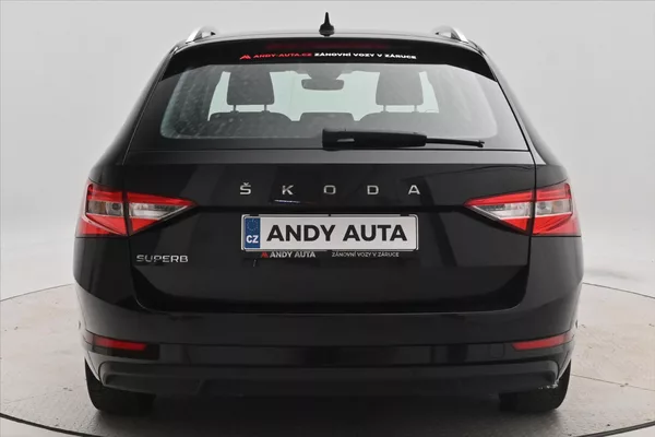 Škoda Superb 2,0 TDI 110 kW DSG Style Záruk - foto 6