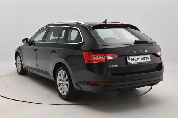 Škoda Superb 2,0 TDI 110 kW DSG Style Záruk - foto 7