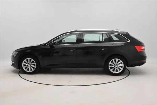 Škoda Superb 2,0 TDI 110 kW DSG Style Záruk - foto 8