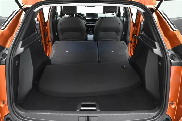 Peugeot 2008 1,5 BlueHDi 81 kW Allure Záruk - foto 11