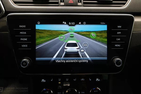 Škoda Superb 2,0 TDI 147 kW DSG Style Záruk - foto 19