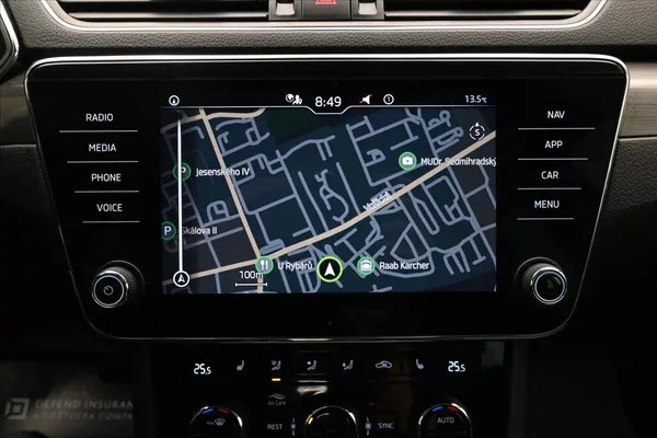 Škoda Superb 2,0 TDI 147 kW DSG Style Záruk - foto 20