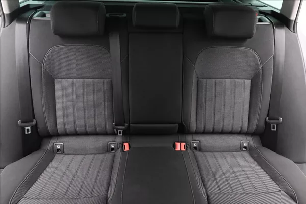 Škoda Superb 2,0 TDI 147 kW DSG Style Záruk - foto 28