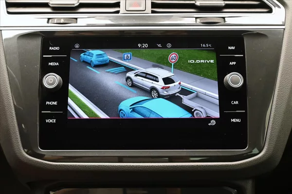 Volkswagen Tiguan 2,0 TDI 110 kW DSG Life Záruka - foto 19