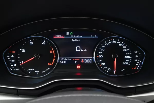Audi A4 2,0 40TDI 150kW S-Tronic Záruk - foto 16