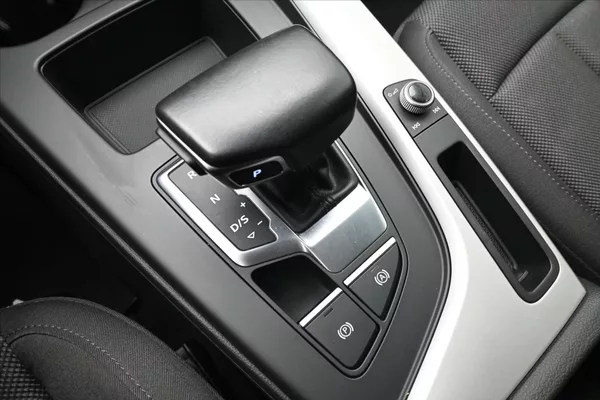 Audi A4 2,0 40TDI 150kW S-Tronic Záruk - foto 23