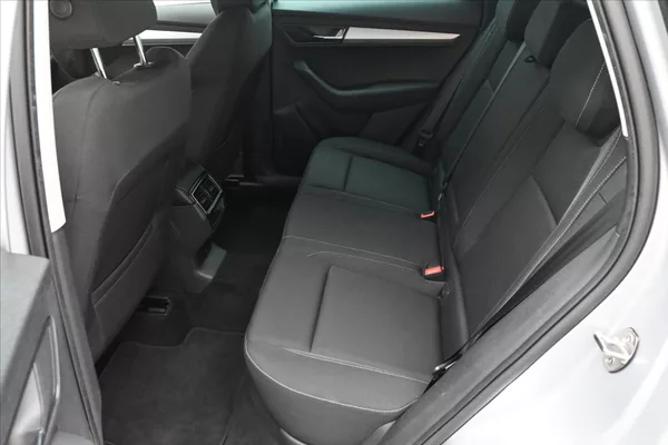 Škoda Karoq 2,0 TDI 85kW Ambition DSG Záru - foto 14