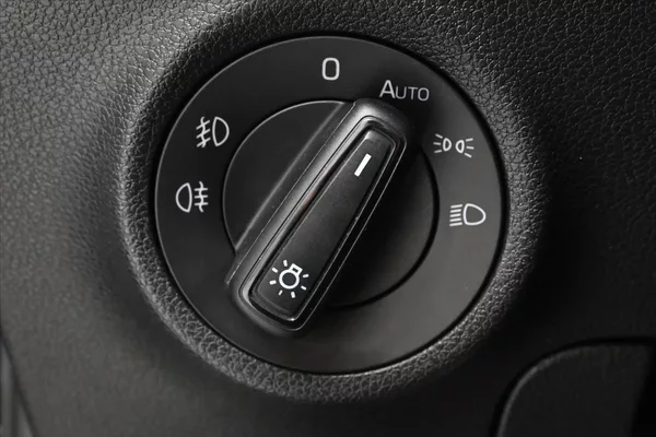 Škoda Karoq 2,0 TDI 85kW DSG Ambition Záru - foto 26