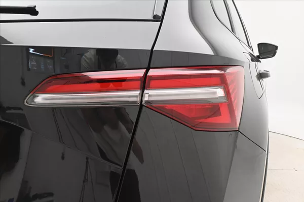 Škoda Karoq 2,0 TDI 85kW DSG Ambition Záru - foto 30