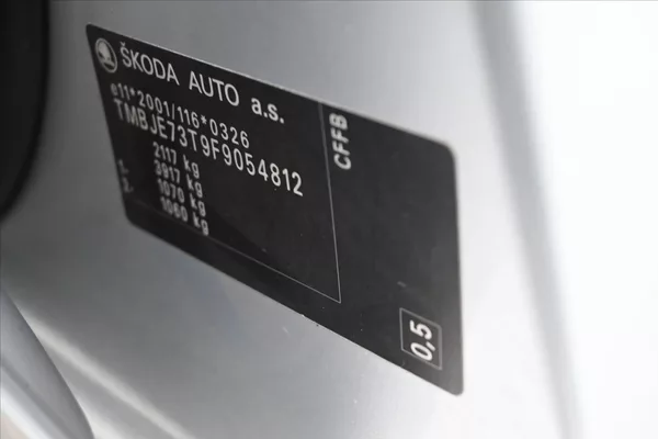 Škoda Superb 2,0 TDI 103 kW Ambition Servis - foto 12