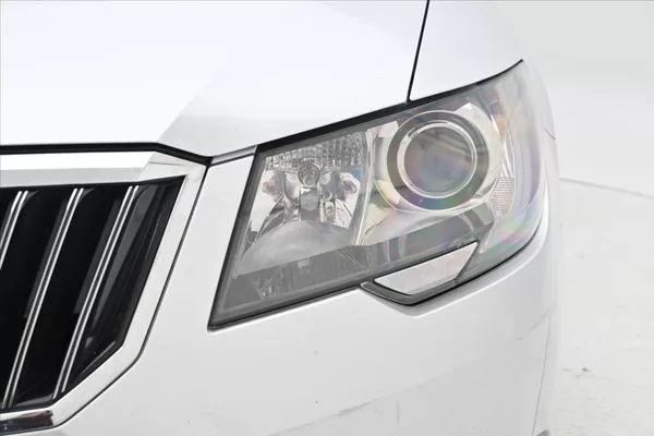 Škoda Superb 2,0 TDI 103 kW Ambition Servis - foto 25