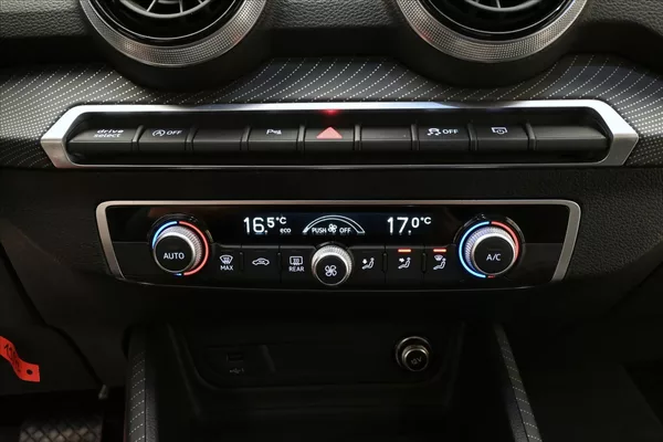 Audi Q2 1,5 35 TFSI 110 kW S-Tronic Zá - foto 21
