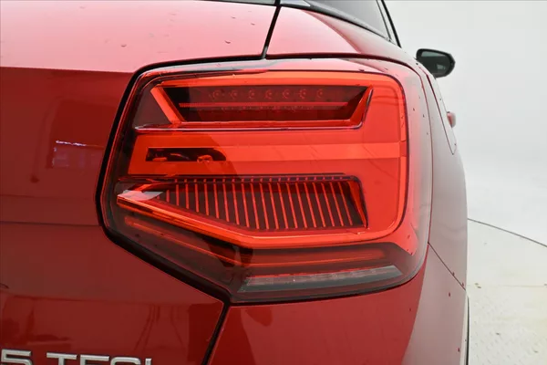 Audi Q2 1,5 35 TFSI 110 kW S-Tronic Zá - foto 30