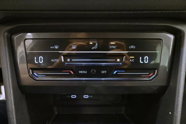 Volkswagen Tiguan 2,0 TDI 110kW DSG Life Záruka - foto 21