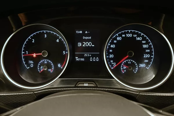 Volkswagen Touran 2,0 TDI 110 KW TAŽNÉ LED Záruk - foto 15