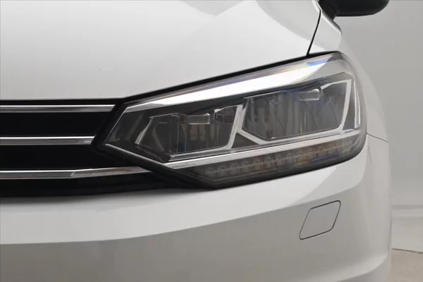 Volkswagen Touran 2,0 TDI 110 KW TAŽNÉ LED Záruk - foto 29