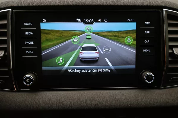 Škoda Karoq 2,0 TDI 85kW DSG Style Záruka - foto 19