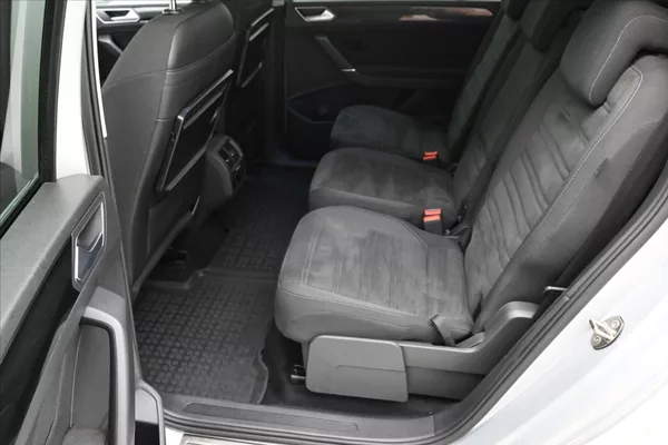 Volkswagen Touran 2,0 TDI 110kW DSG Záruka až 5 - foto 14