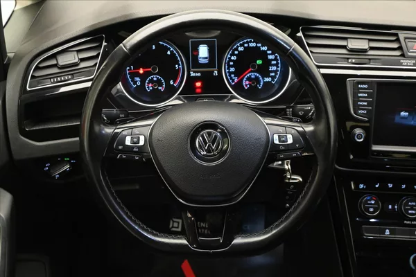 Volkswagen Touran 2,0 TDI 110kW DSG Záruka až 5 - foto 18