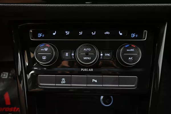Volkswagen Touran 2,0 TDI 110kW DSG Záruka až 5 - foto 20