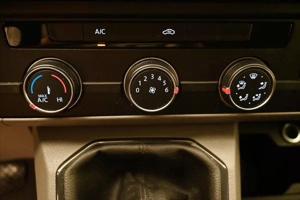 Volkswagen Transporter 2,0 TDI 110kW Klima Tempomat Z - foto 20