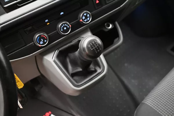 Volkswagen Transporter 2,0 TDI 110kW Klima Tempomat Z - foto 21