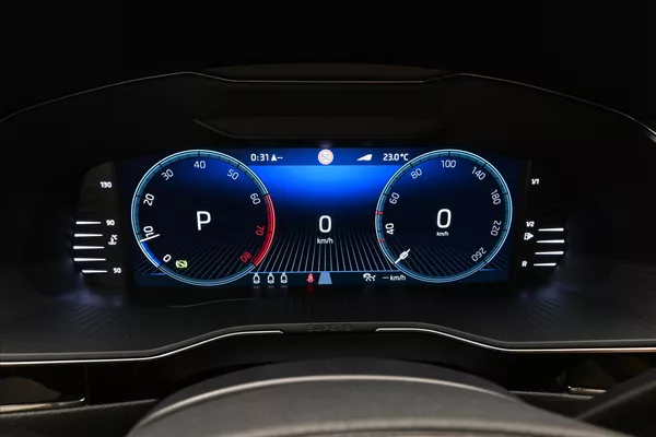Škoda Superb 2,0 TSI 206kW L&K DSG 4x4 Záru - foto 16