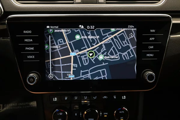Škoda Superb 2,0 TSI 206kW L&K DSG 4x4 Záru - foto 20
