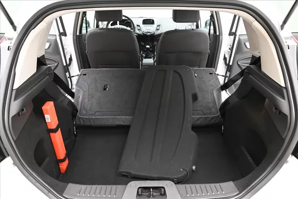 Ford Fiesta 1,0 EcoBoost 74 kW Titanium - foto 11