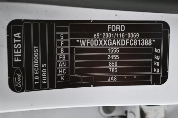 Ford Fiesta 1,0 EcoBoost 74 kW Titanium - foto 12