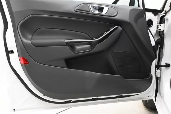 Ford Fiesta 1,0 EcoBoost 74 kW Titanium - foto 22