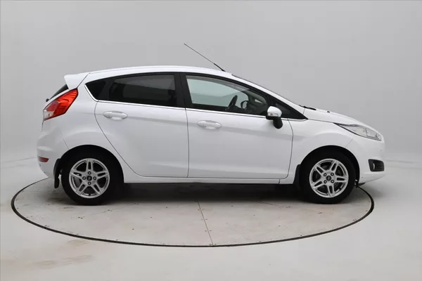 Ford Fiesta 1,0 EcoBoost 74 kW Titanium - foto 4