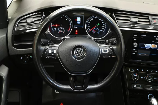 Volkswagen Touran 2,0 TDI 110 kW DSG Highline 7m - foto 19