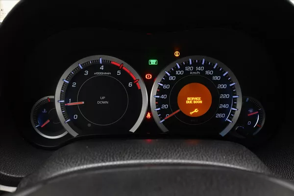 Honda Accord 2,2 i-DTEC 110kW Manuál - foto 16