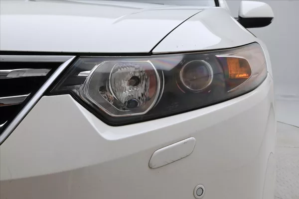 Honda Accord 2,2 i-DTEC 110kW Manuál - foto 28
