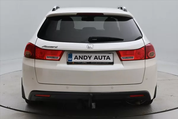 Honda Accord 2,2 i-DTEC 110kW Manuál - foto 6