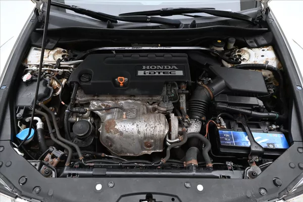 Honda Accord 2,2 i-DTEC 110kW Manuál - foto 9