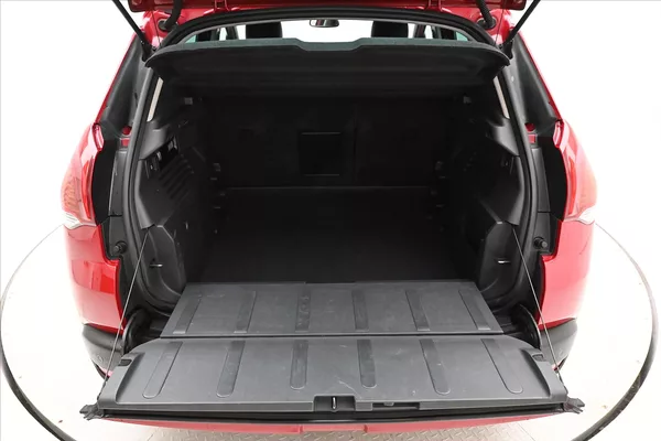 Peugeot 3008 1,6 HDI 84 kW Manuál - foto 10