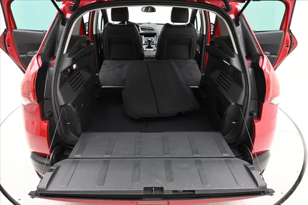 Peugeot 3008 1,6 HDI 84 kW Manuál - foto 11