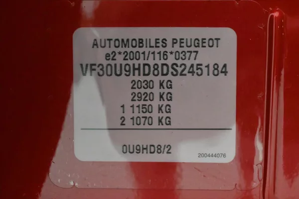 Peugeot 3008 1,6 HDI 84 kW Manuál - foto 12