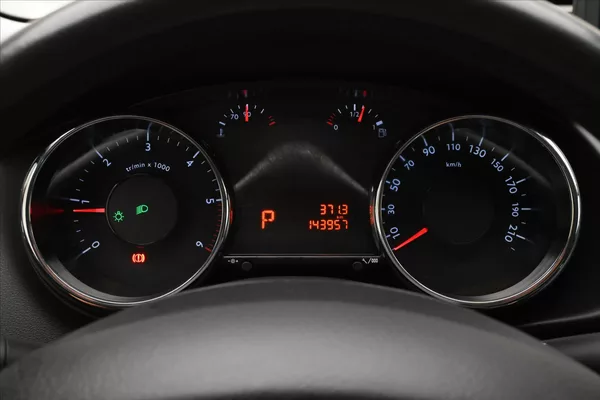 Peugeot 3008 1,6 HDI 88 kW AT tažné Záruka - foto 16