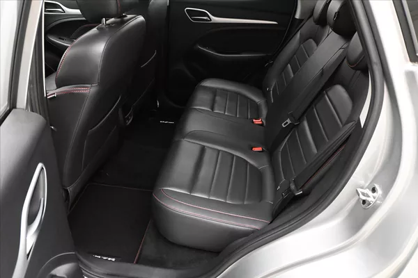 MG ZS 1,0 TGI 82 kW Elegance Záruka - foto 14