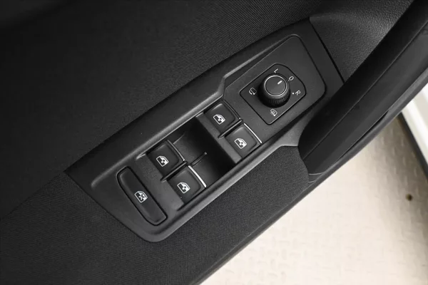 Volkswagen Tiguan 2,0 TDI 110 kW DSG Life Záruka - foto 26