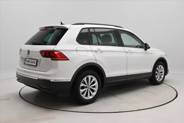 Volkswagen Tiguan 2,0 TDI 110 kW DSG Life Záruka - foto 5