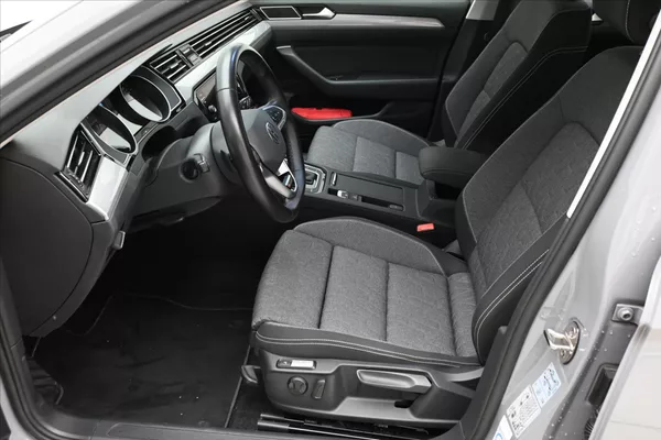 Volkswagen Passat 2,0 TDI 147kW DSG 4x4 Business - foto 12