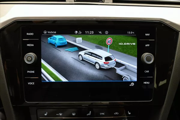 Volkswagen Passat 2,0 TDI 147kW DSG 4x4 Business - foto 17