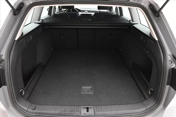 Volkswagen Passat 2,0 TDI 147kW DSG 4x4 Business - foto 9