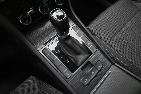 Škoda Superb 2,0 TDI 110kW DSG Style Záruka - foto 16